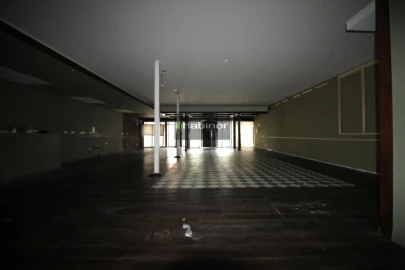 Loja para Arrendamento em Santa Maria Maior e Monserrate e Meadela