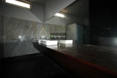 Loja para Arrendamento em Santa Maria Maior e Monserrate e Meadela