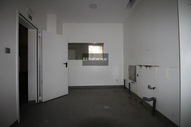 Loja para Arrendamento em Santa Maria Maior e Monserrate e Meadela Foto 4