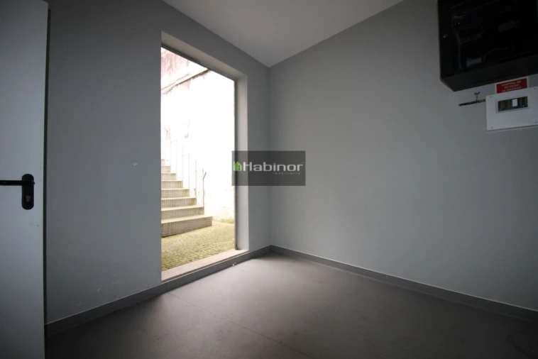 Loja para Arrendamento em Santa Maria Maior e Monserrate e Meadela Foto 7