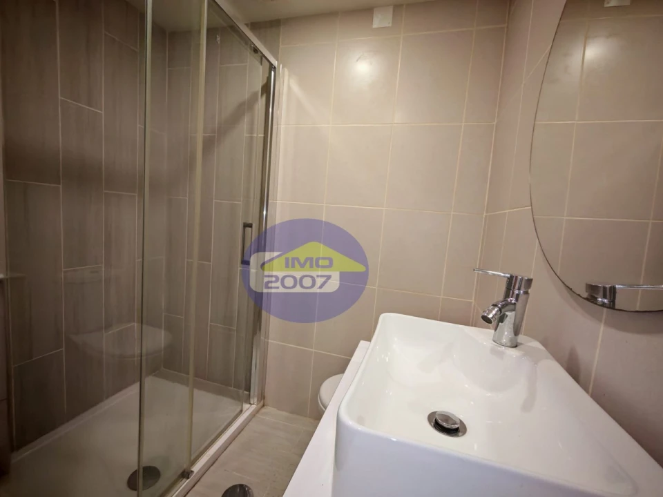 Moradia T6 para Venda em São Paio de Oleiros Foto 10