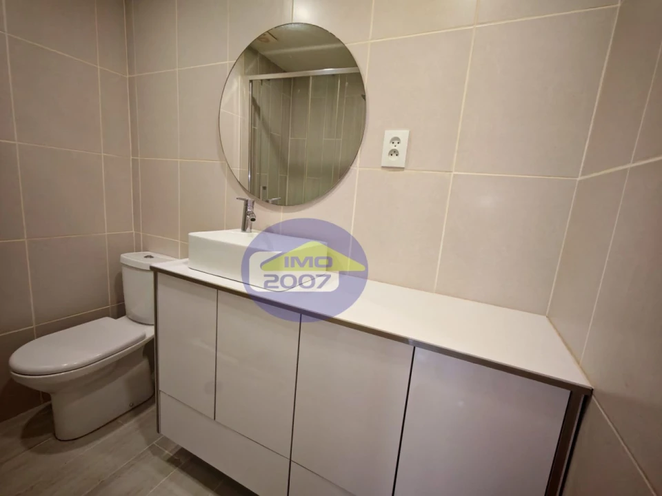 Moradia T6 para Venda em São Paio de Oleiros Foto 18