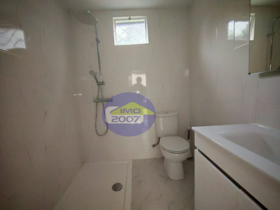 Moradia T6 para Venda em São Paio de Oleiros Foto 34