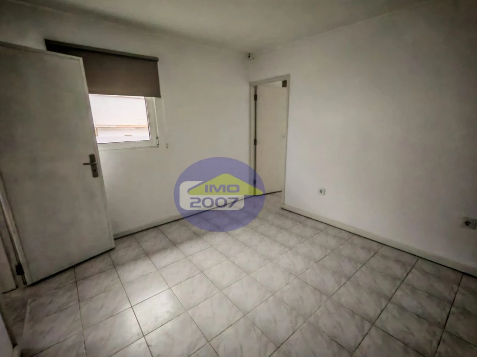 Moradia T6 para Venda em São Paio de Oleiros Foto 36