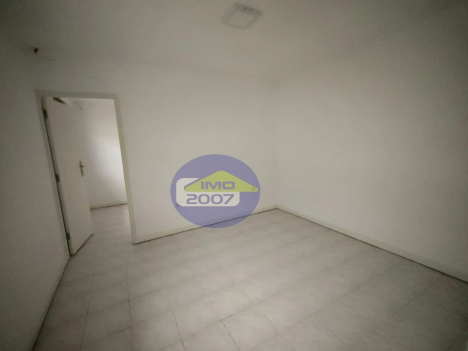 Moradia T6 para Venda em São Paio de Oleiros Foto 37