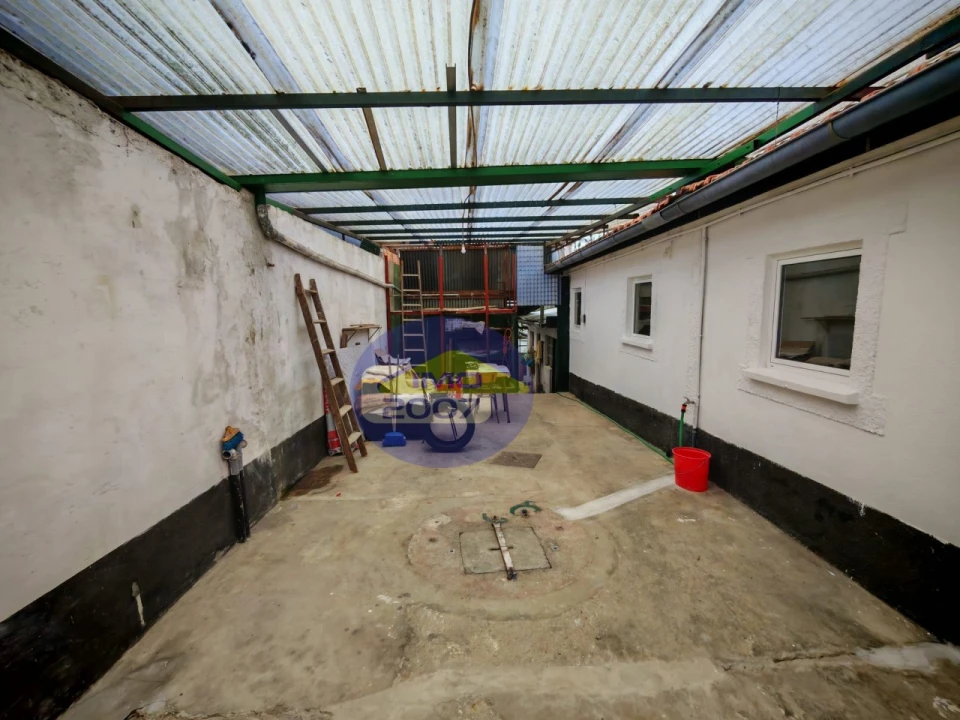 Moradia T6 para Venda em São Paio de Oleiros Foto 46