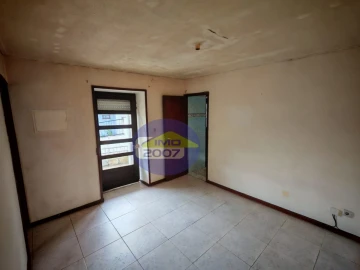 Moradia T6 para Venda em São Paio de Oleiros