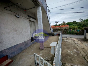 Moradia T6 para Venda em São Paio de Oleiros