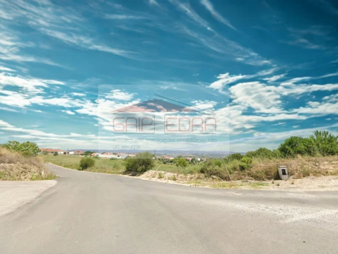 Terreno para Venda em São João Baptista e Santa Maria dos Olivais Foto 5