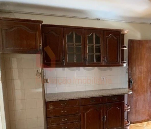 Apartamento T2 para Venda em Vila Nova da Rainha Foto 2