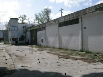 Armazém para Venda em Coruche, Fajarda e Erra
