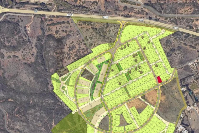 Terreno para Venda em Budens Foto 3