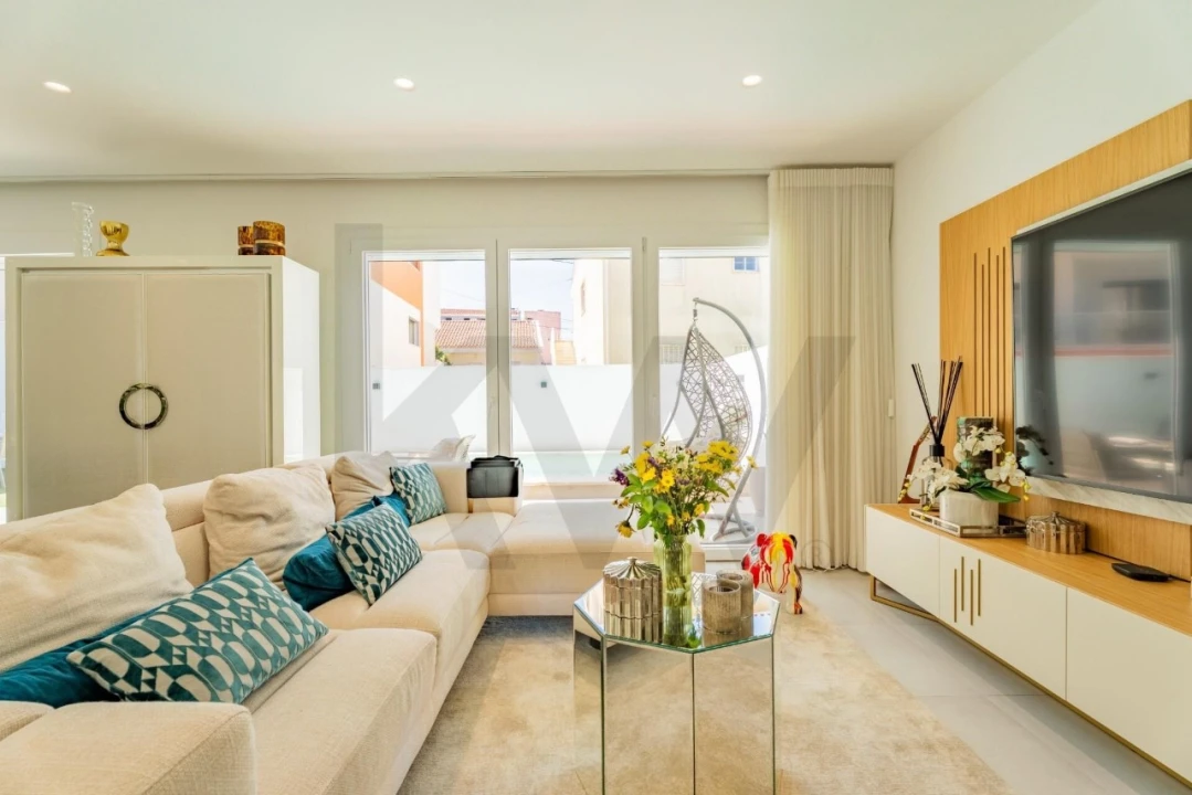 Moradia T3 para Venda em Ramada e Caneças Foto 4