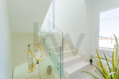 Moradia T3 para Venda em Ramada e Caneças