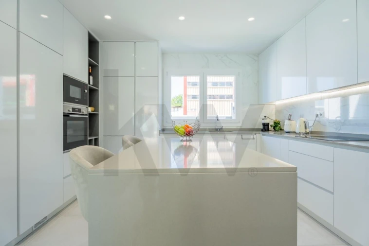 Moradia T3 para Venda em Ramada e Caneças Foto 10