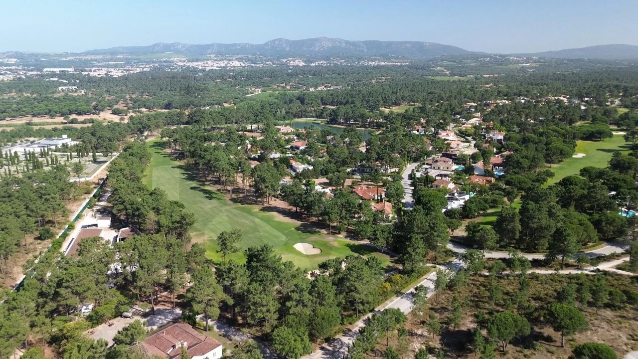 Moradia T4 para Venda em Quinta do Conde Foto 18