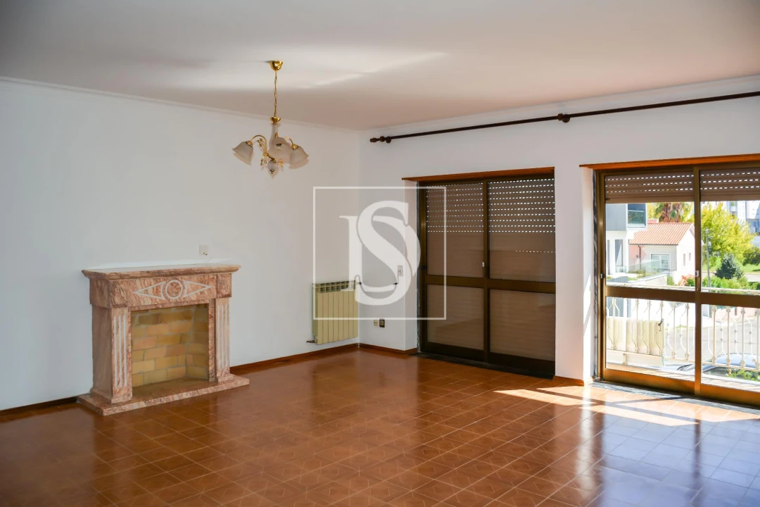 Moradia T4 para Venda em São João Baptista e Santa Maria dos Olivais Foto 5