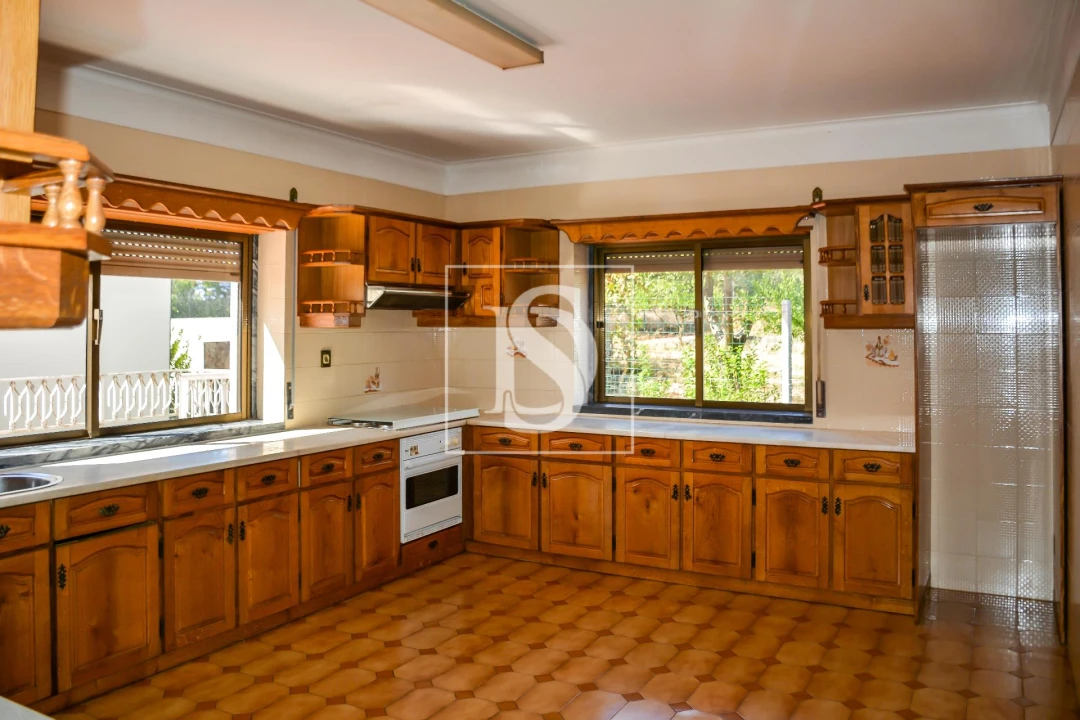 Moradia T4 para Venda em São João Baptista e Santa Maria dos Olivais Foto 2