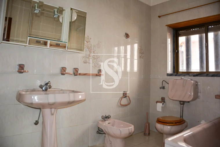 Moradia T4 para Venda em São João Baptista e Santa Maria dos Olivais Foto 12