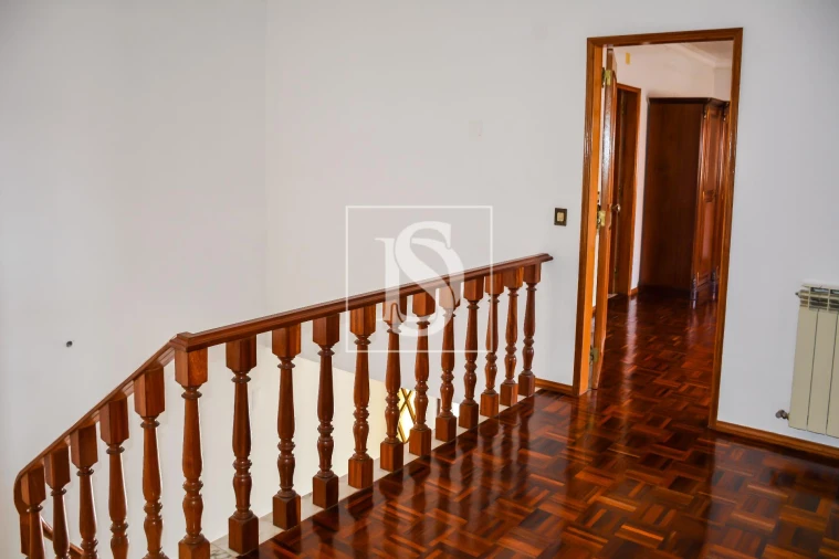 Moradia T4 para Venda em São João Baptista e Santa Maria dos Olivais Foto 15