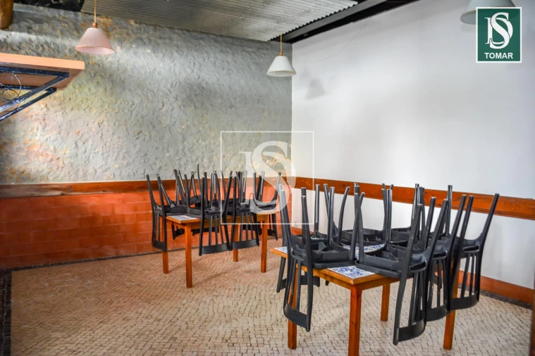 Moradia T2 para Venda em Alburitel Foto 11