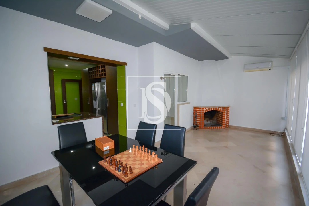 Moradia T5 para Venda em São João Baptista e Santa Maria dos Olivais Foto 10