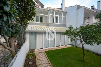 Moradia T5 para Venda em São João Baptista e Santa Maria dos Olivais