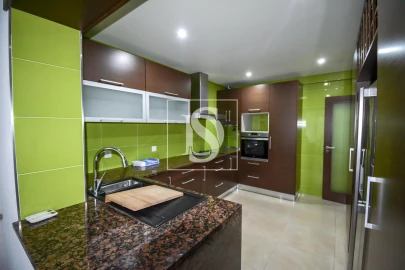 Moradia T5 para Venda em São João Baptista e Santa Maria dos Olivais