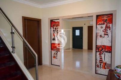 Moradia T5 para Venda em São João Baptista e Santa Maria dos Olivais