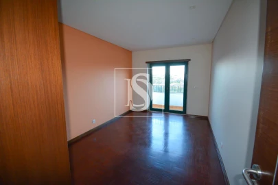 Moradia T5 para Venda em São João Baptista e Santa Maria dos Olivais