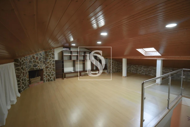 Moradia T5 para Venda em São João Baptista e Santa Maria dos Olivais Foto 23