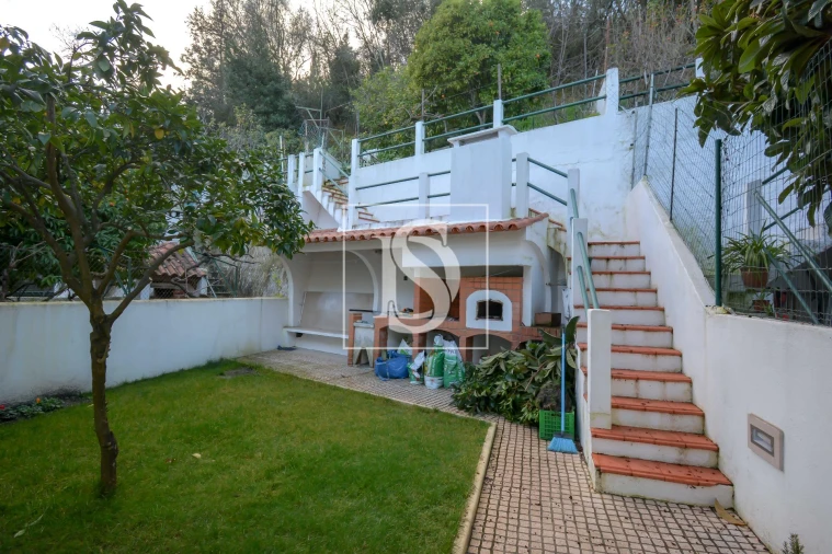 Moradia T5 para Venda em São João Baptista e Santa Maria dos Olivais Foto 27