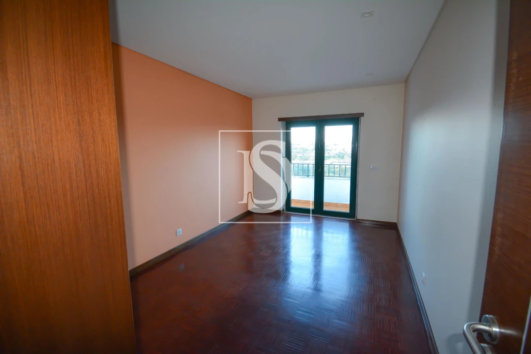 Moradia T5 para Venda em São João Baptista e Santa Maria dos Olivais Foto 19