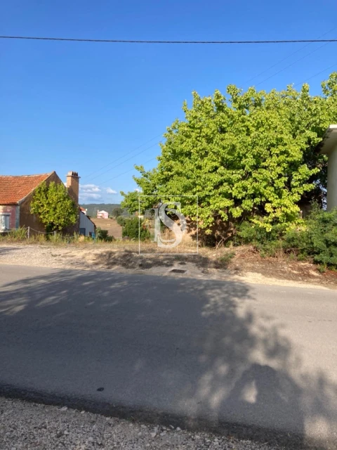 Moradia T3 para Venda em São João Baptista e Santa Maria dos Olivais