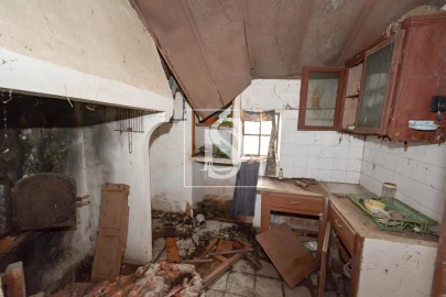 Moradia T4 para Venda em Casais e Alviobeira