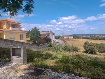 Terreno para Venda em São João Baptista e Santa Maria dos Olivais