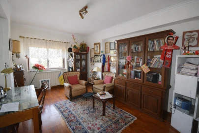 Apartamento T3 para Venda em São João Baptista e Santa Maria dos Olivais