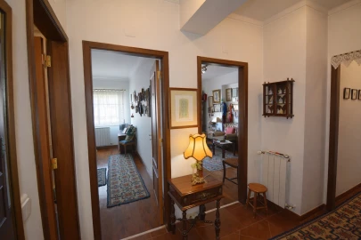 Apartamento T3 para Venda em São João Baptista e Santa Maria dos Olivais