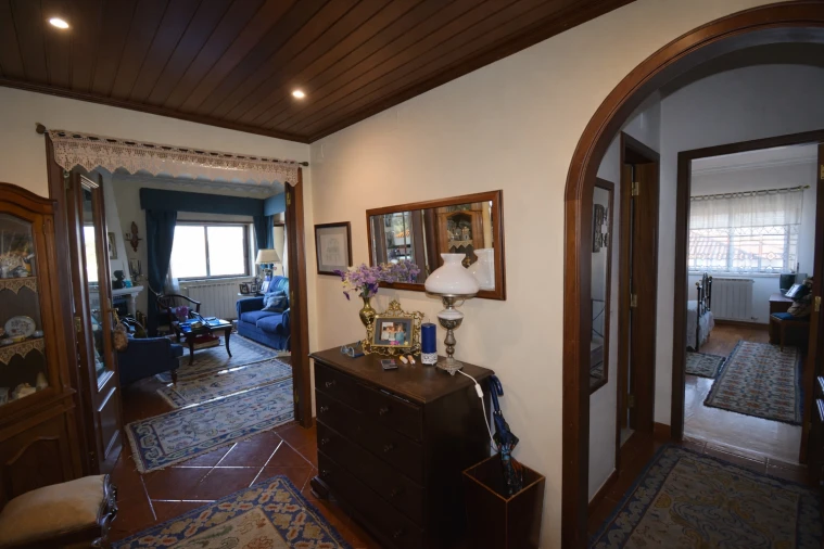 Apartamento T3 para Venda em São João Baptista e Santa Maria dos Olivais Foto 4