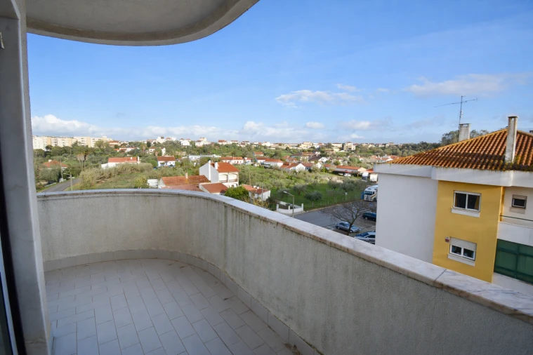 Apartamento T3 para Venda em São João Baptista e Santa Maria dos Olivais Foto 9
