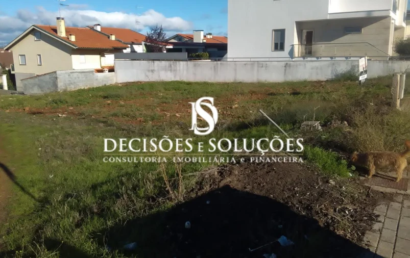 Terreno para Venda em Sé, Santa Maria e Meixedo