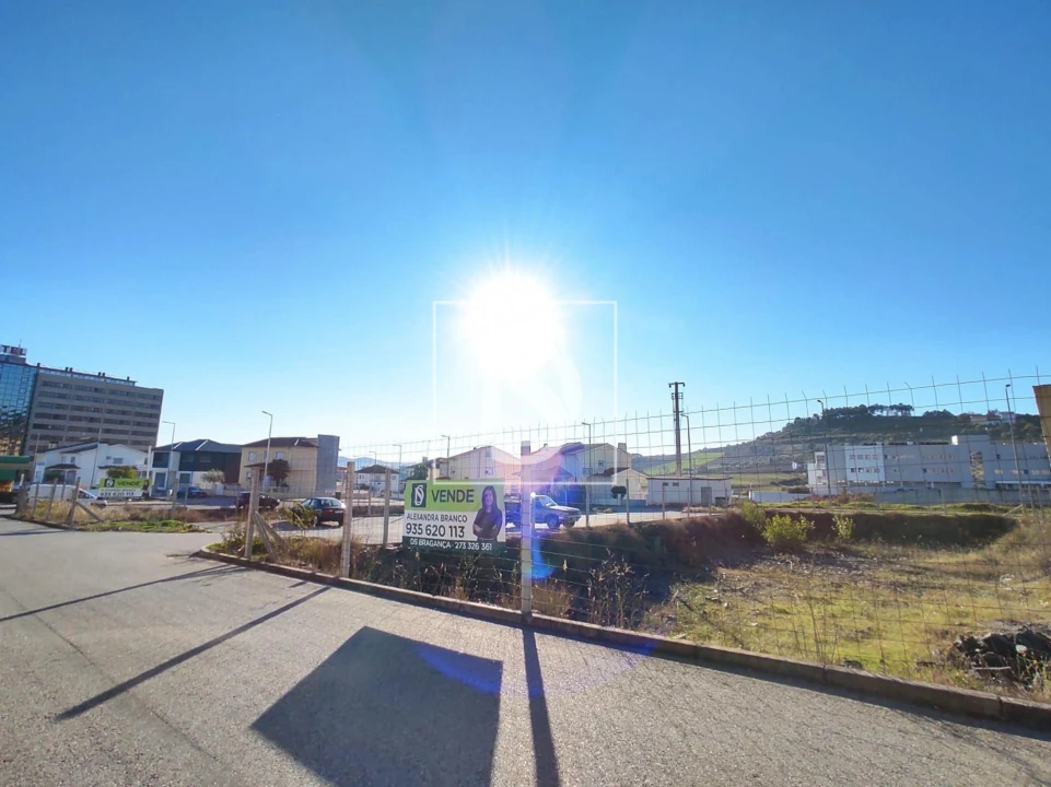 Terreno para Venda em Sé, Santa Maria e Meixedo Foto 2