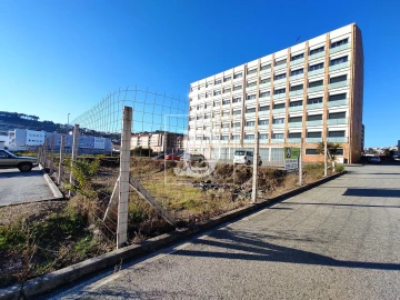 Terreno para Venda em Sé, Santa Maria e Meixedo