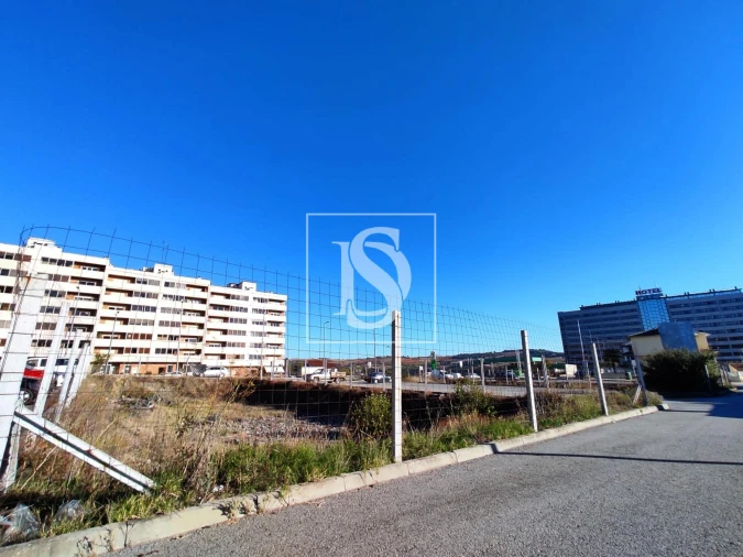 Terreno para Venda em Sé, Santa Maria e Meixedo Foto 4