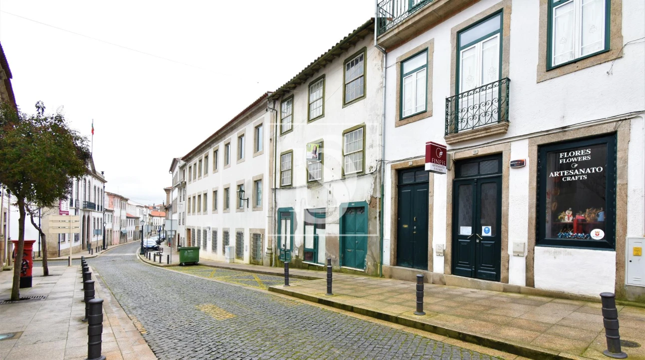 Moradia T6 para Venda em Sé, Santa Maria e Meixedo Foto 10