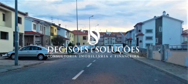 Terreno para Venda em Samil