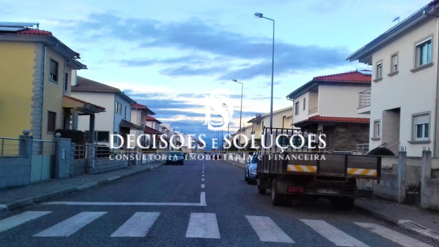 Terreno para Venda em Samil