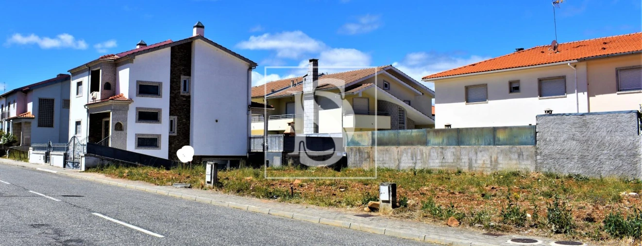 Terreno para Venda em Samil