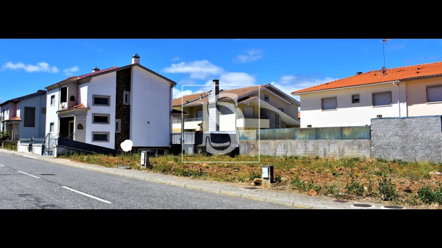 Terreno para Venda em Samil