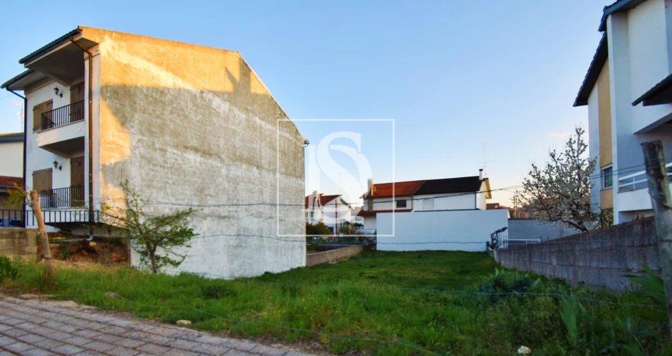 Terreno para Venda em Sé, Santa Maria e Meixedo Foto 6